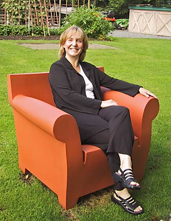 susan_orange_chair